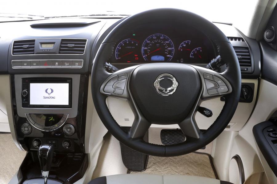  SsangYong Rexton W 2015 года  (UK) (фото 13 из 13)